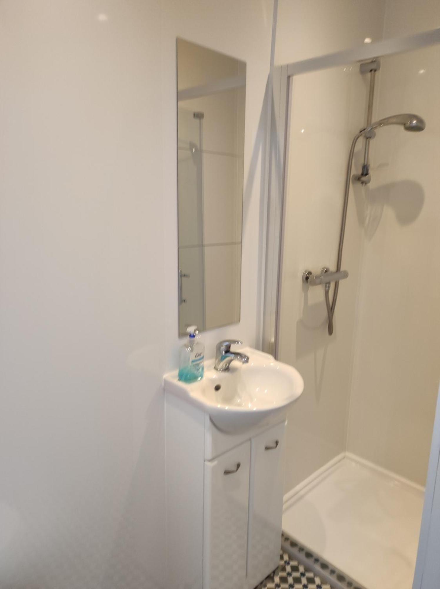 ホテル 4 Bayview Terrace バンドラン エクステリア 写真