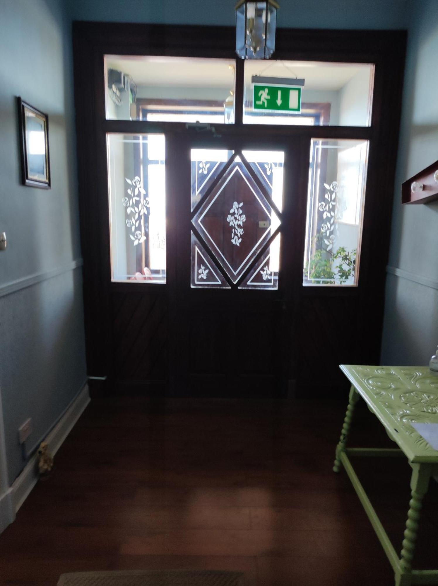 ホテル 4 Bayview Terrace バンドラン エクステリア 写真